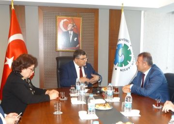 Chp İzmir Milletvekili Arsin Osb’yi Ziyaret Etti