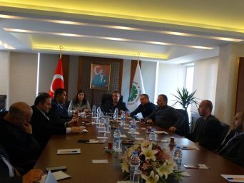 Türk Eximbank Arsin Osb’li Ihracatçılarla Bir Araya Geldi