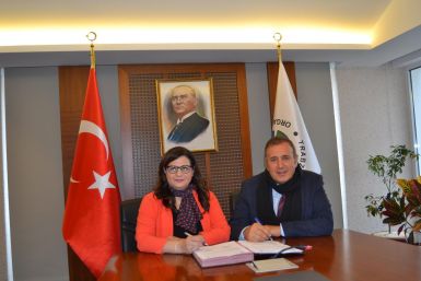 Trabzon Arsi̇n Osb Ve Tmmob Maki̇na Mühendi̇sleri̇ Odasi Arasinda İş Bi̇rli̇ği̇ Protokolü İmzalandi