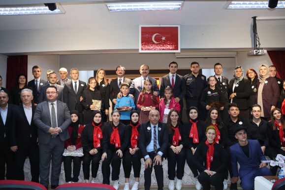 TRABZON ARSIN ORGANIZE SANAYI BÖLGESI OSB MESLEKI VE TEKNIK ANADOLU LISESI ANMA PROGRAMI