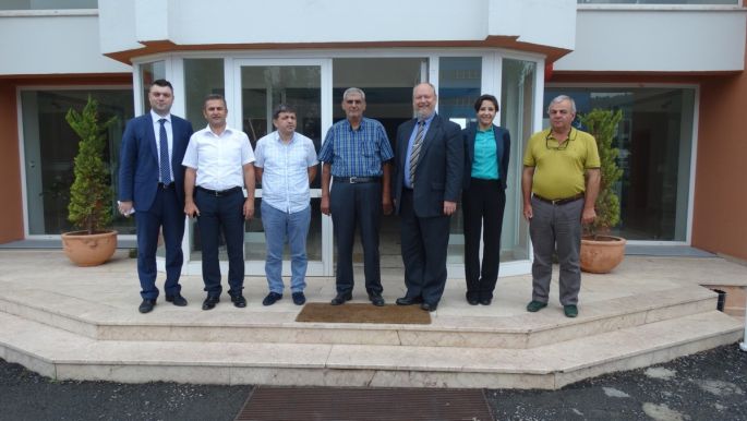 ABD BÜYÜKELÇILIĞI EKONOMI MÜSTEŞARI JAMES J.TURNER' IN ARSIN OSB ZIYARETI