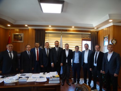 ARSIN OSB’DEN RIZE İYIDERE BELEDIYE BAŞKANI’NA HAYIRLI OLSUN ZIYARETI