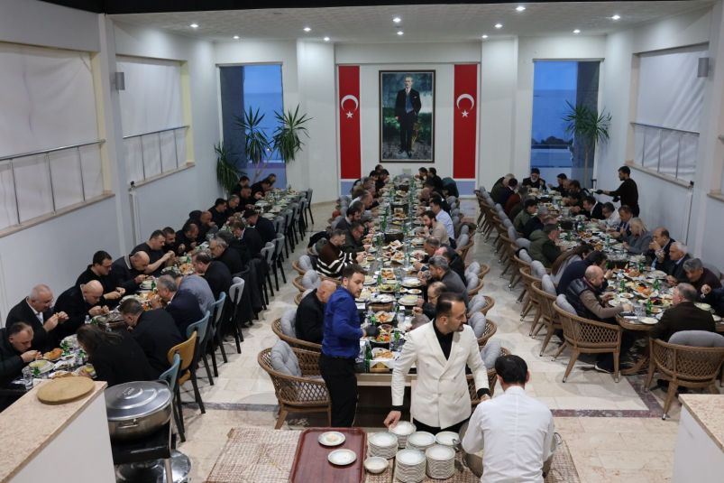 GELENEKSEL İFTAR YEMEĞİNDE BİR ARAYA GELDİK