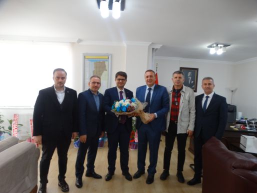 ARSIN OSB’DEN ARSIN KAYMAKAMI ÖMER AHMET ÖZDEMIR’E HOŞ GELDIN ZIYARETI