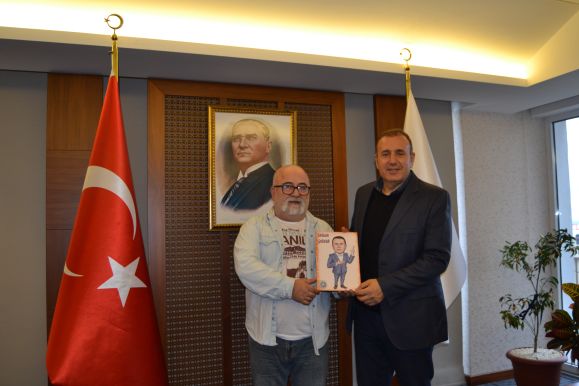 ÇELEBİ’YE ANLAMLI HEDİYE